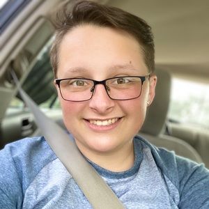 Meet your Posher, Haley